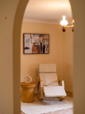 Steps from Mall Super Convenient 3BR Cozy House